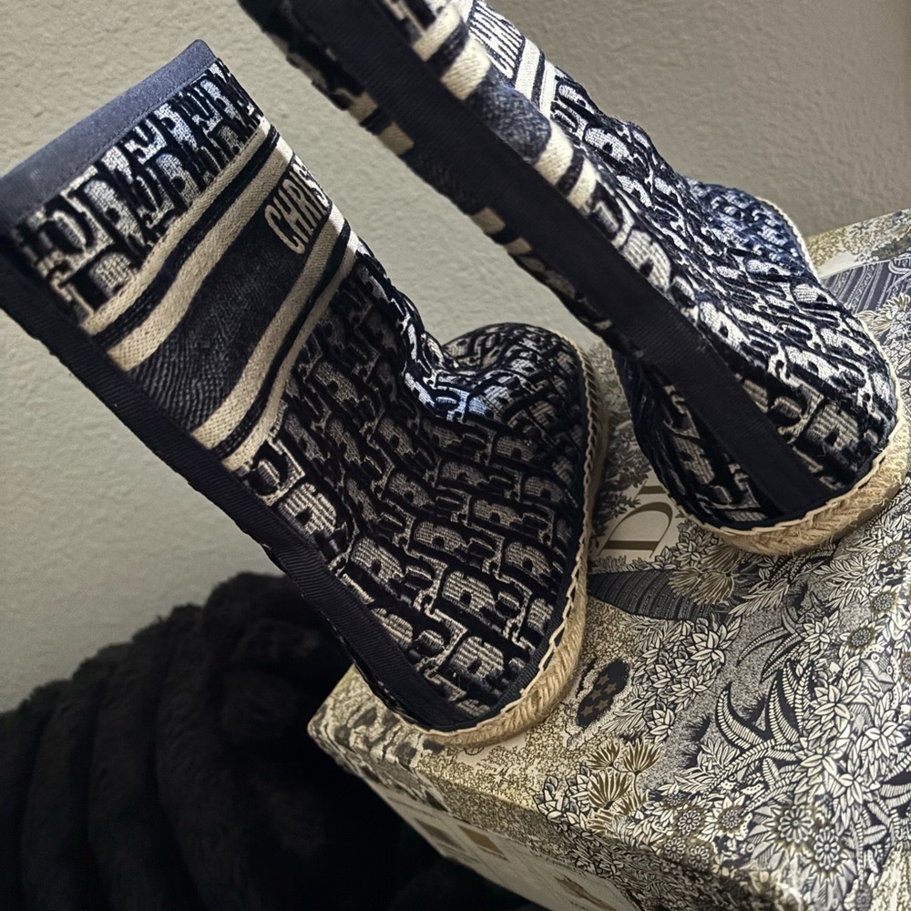 Dior Navy and Cream Espadrilles - Picture 2 of 7